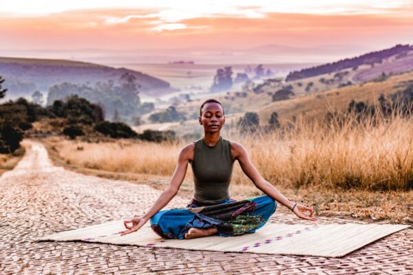 RE-TREAT YOURSELF – YOGA RETREAT WITH CINDY KIDGER 