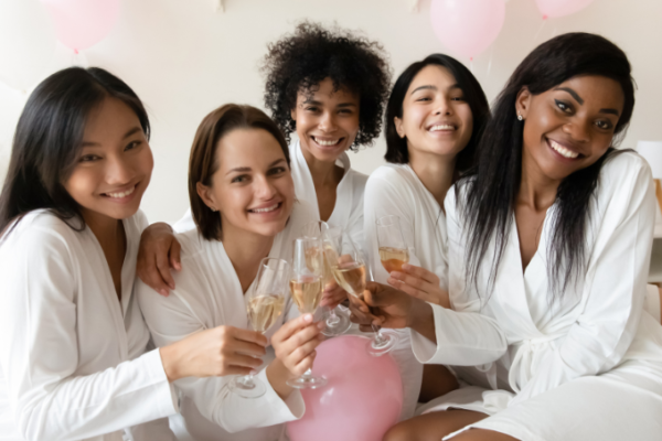 THE ULTIMATE GIRLS’ NIGHT OUT￼