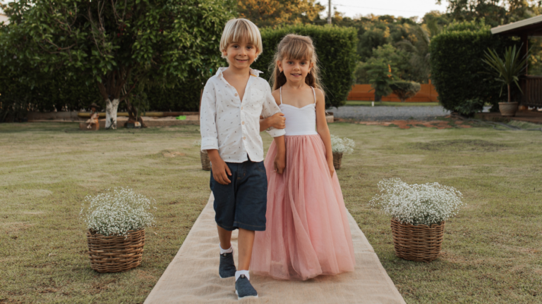 Read more about the article KID-FRIENDLY WEDDINGS: 5 ENTERTAINMENT IDEAS FOR LITTLE GUESTS